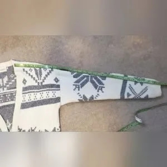 Open Style Blanket Cardigan, Snowflake Pattern - Picture 3 of 10